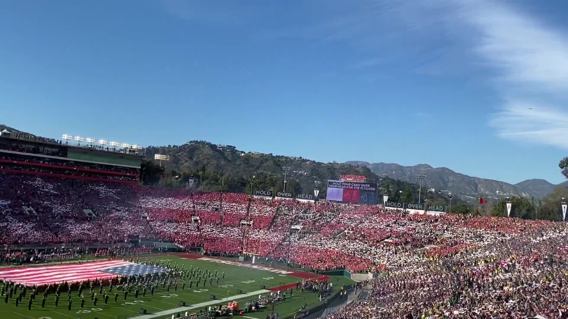 -Scout重返赛场，险胜首场状态出色，巴塞罗那观众沸腾！