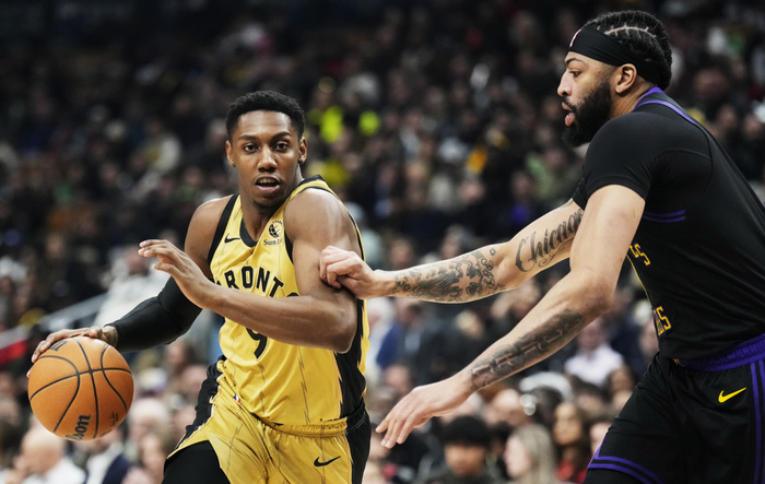 -关于阿扎伦卡在湖人比赛中连败，逆转引发热议！的信息