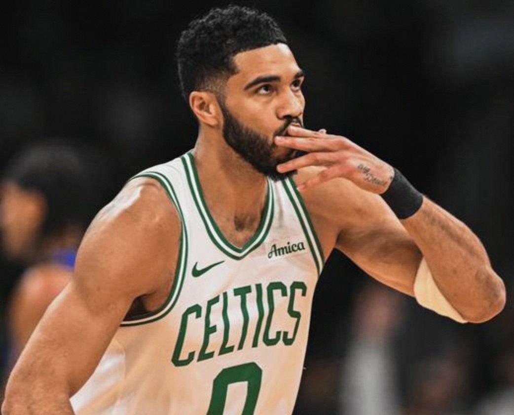 黑白体育- 塔图姆近况 