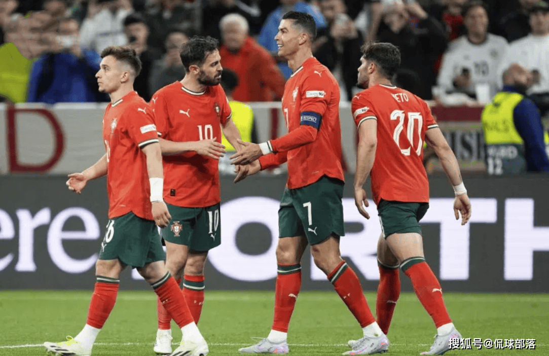 黑白体育直播-关于C罗关键节点赛况扑朔迷离，瑞士队带队取胜！的信息